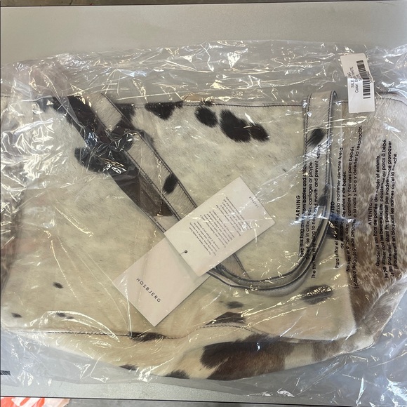 HOSBJERG Women's Sille Tote Bag In Brown/White - Picture 4 of 5